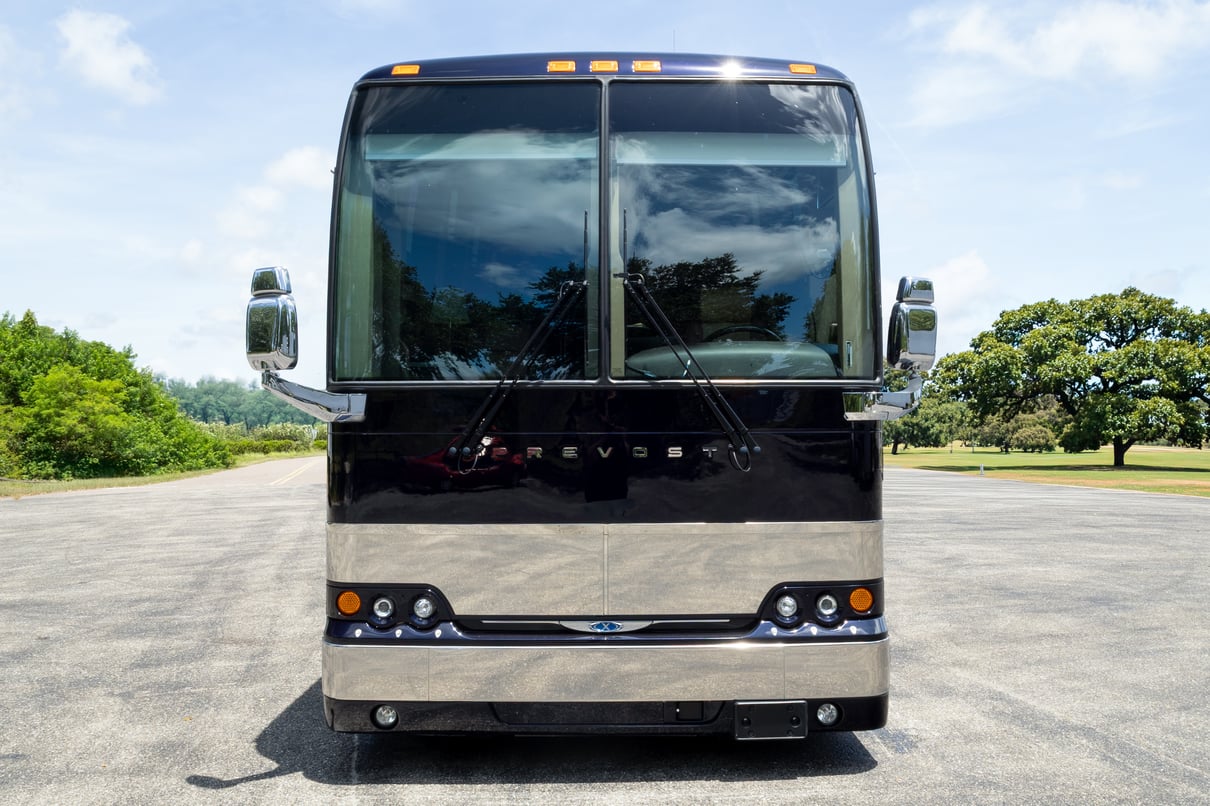 2020 Prevost Millennium X3 45 gallery image-12