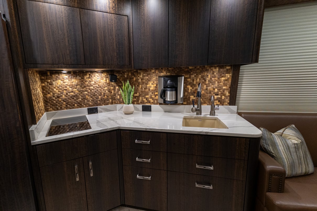 2020 Prevost Millennium X3 45 gallery image-17
