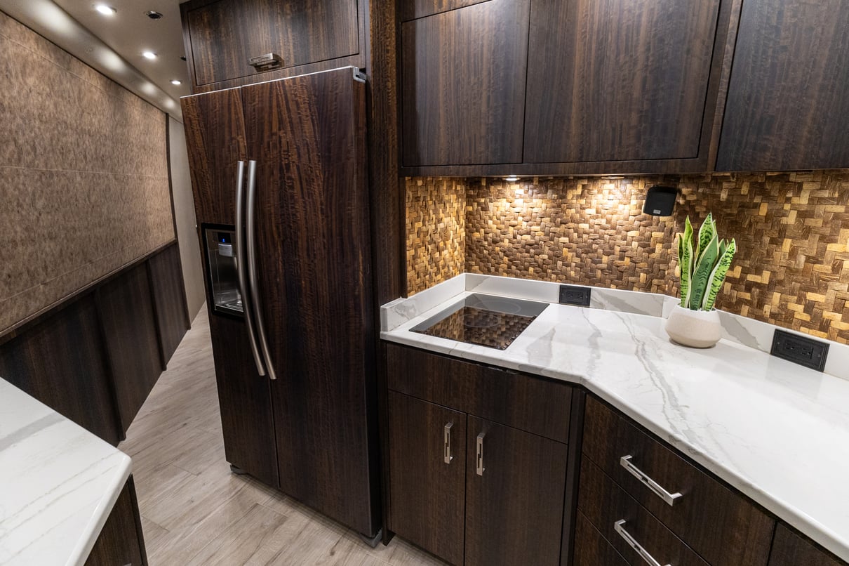 2020 Prevost Millennium X3 45 gallery image-18