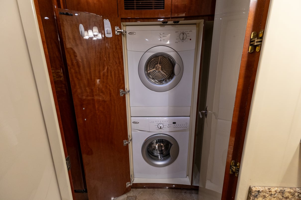 2016 Prevost Millennium H3 45 gallery image-31