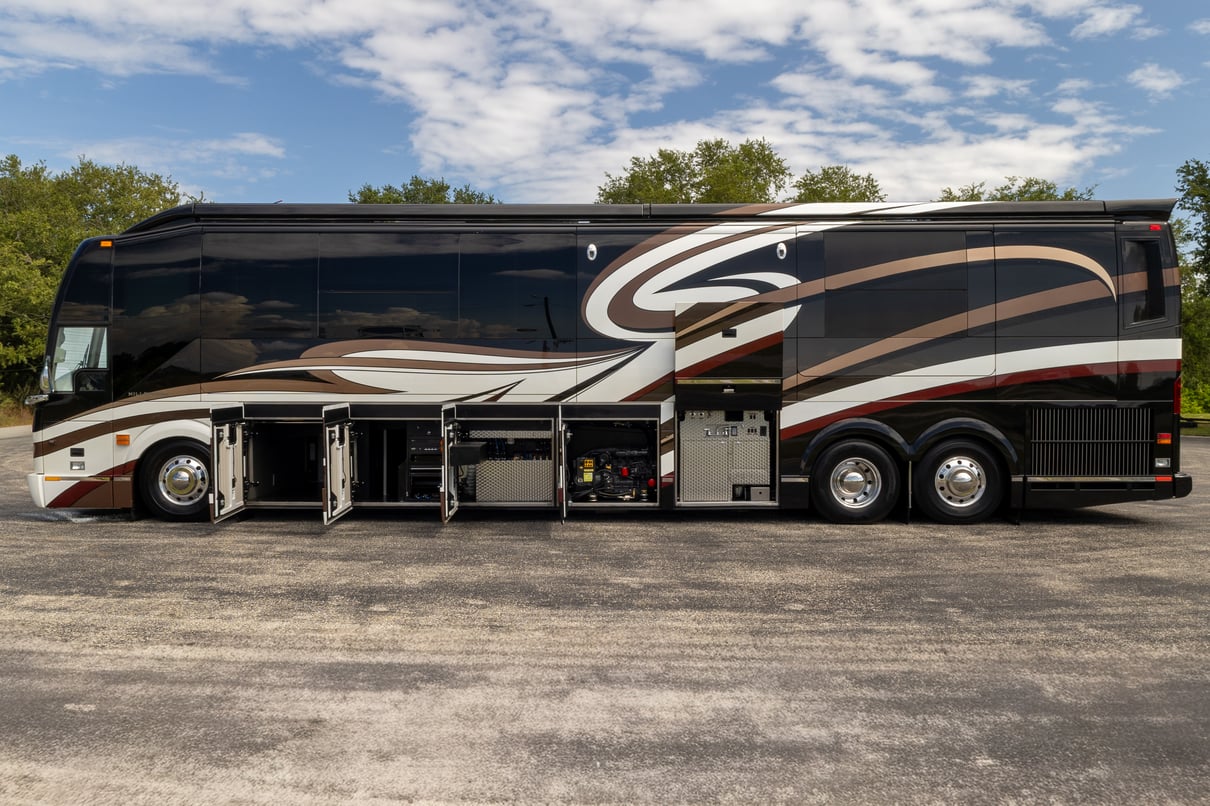 2016 Prevost Millennium H3 45 gallery image-33