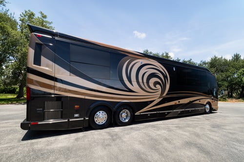 {id=8, name='Prevost', order=20, label='Prevost'}