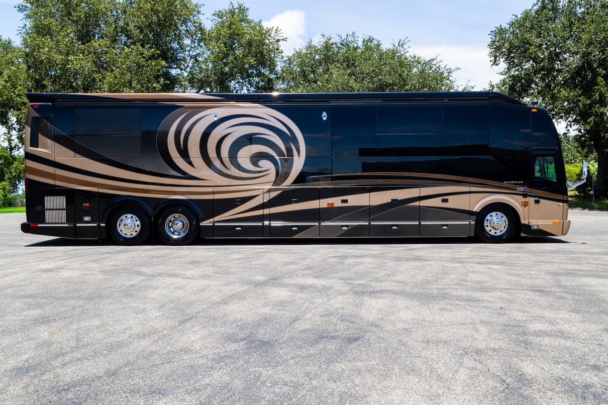 2014 Prevost Millennium H3 45 gallery image-3