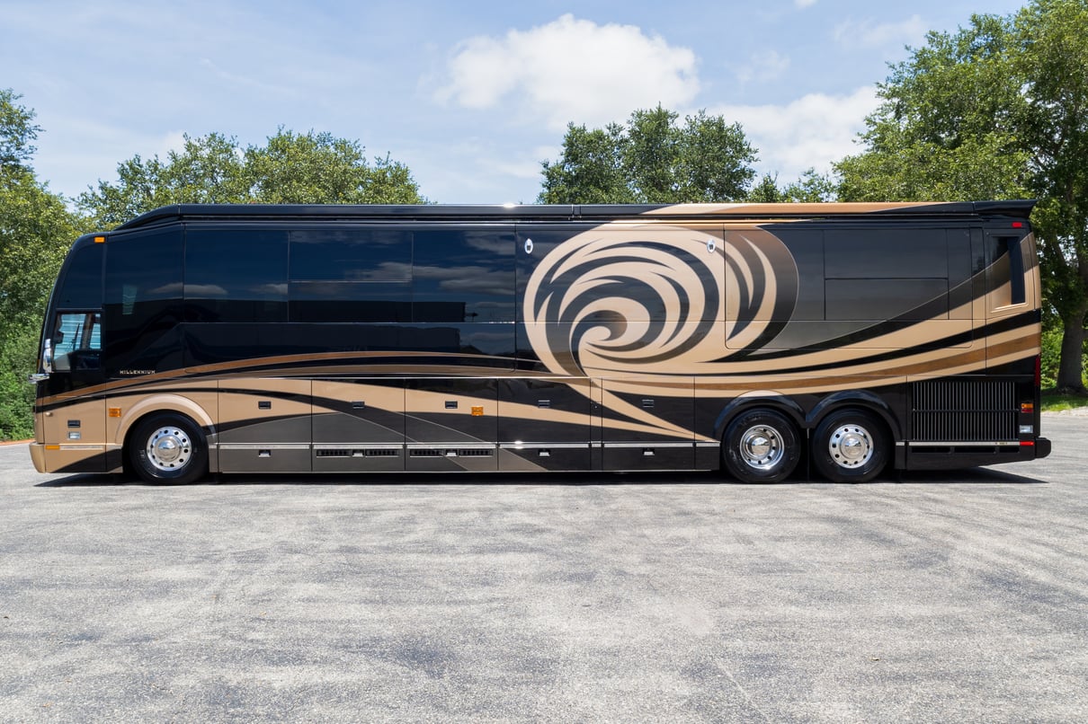 2014 Prevost Millennium H3 45 gallery image-9