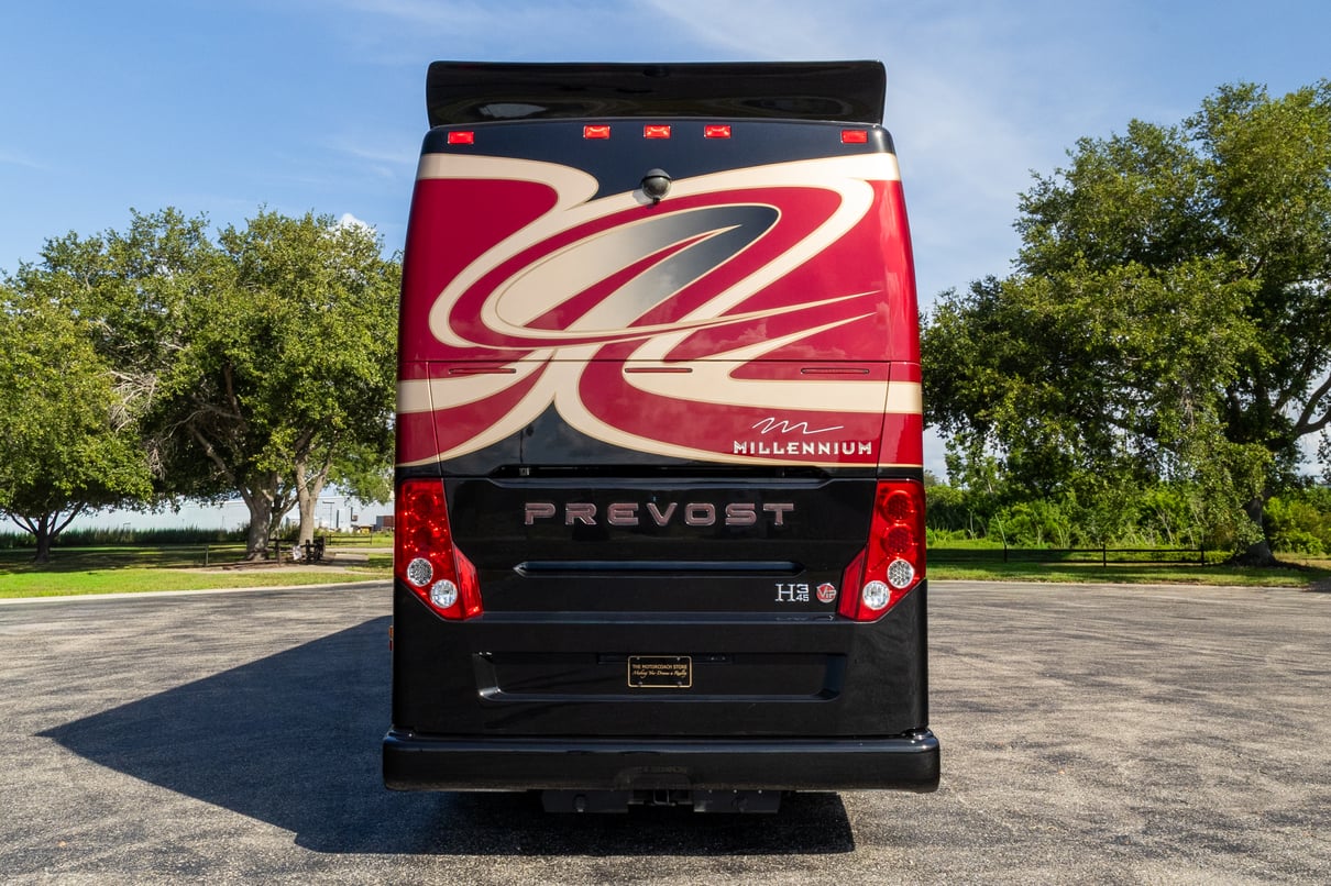 2013 Prevost Millennium H3 45 gallery image-6