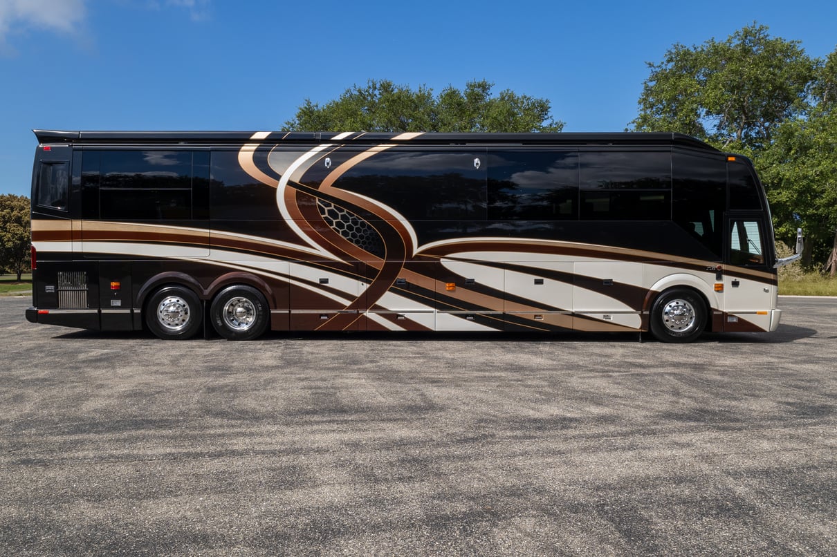 2015 Prevost Millennium H3 45 gallery image-3