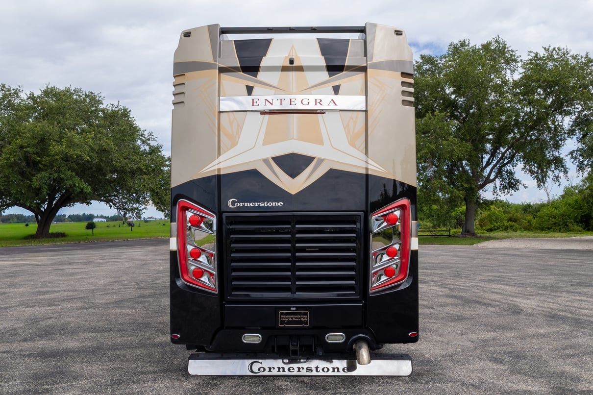 2022 Entegra Cornerstone 45B gallery image-6