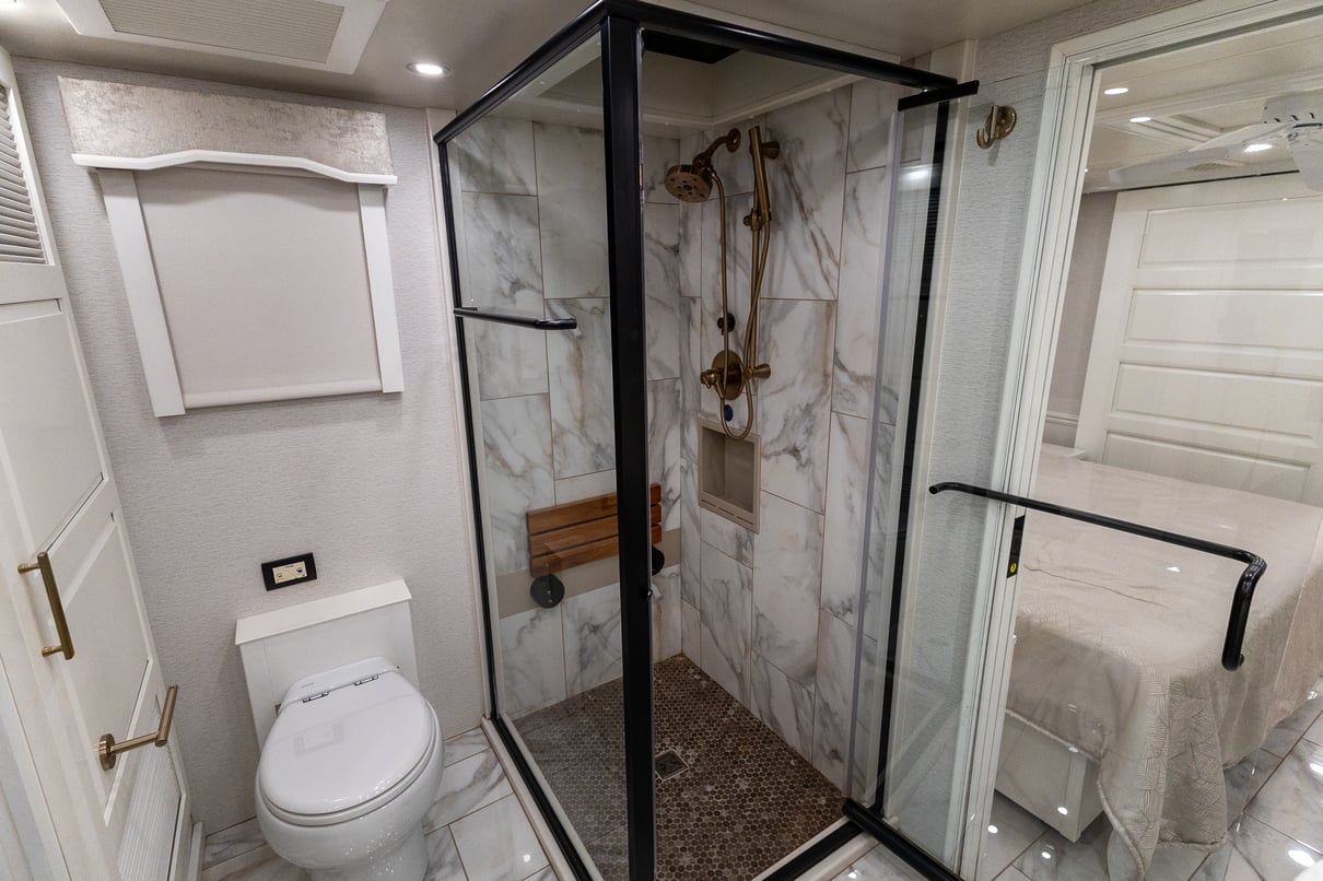 2022 Entegra Cornerstone 45B gallery image-27