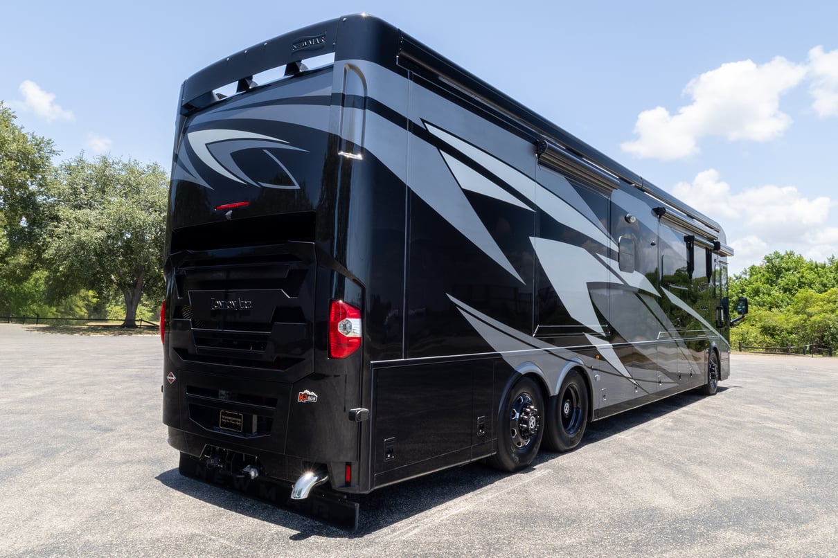 2025 Newmar London Aire 4595 gallery image-5