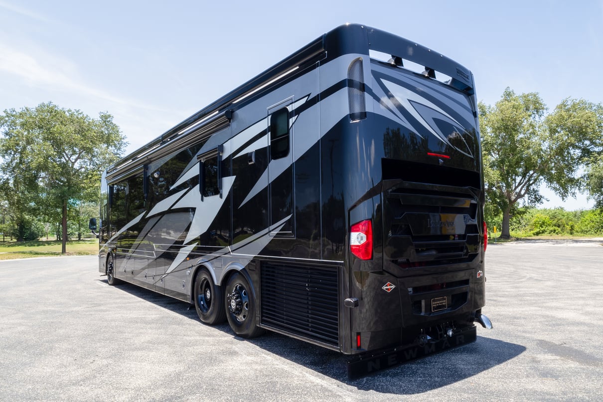 2025 Newmar London Aire 4595 gallery image-7