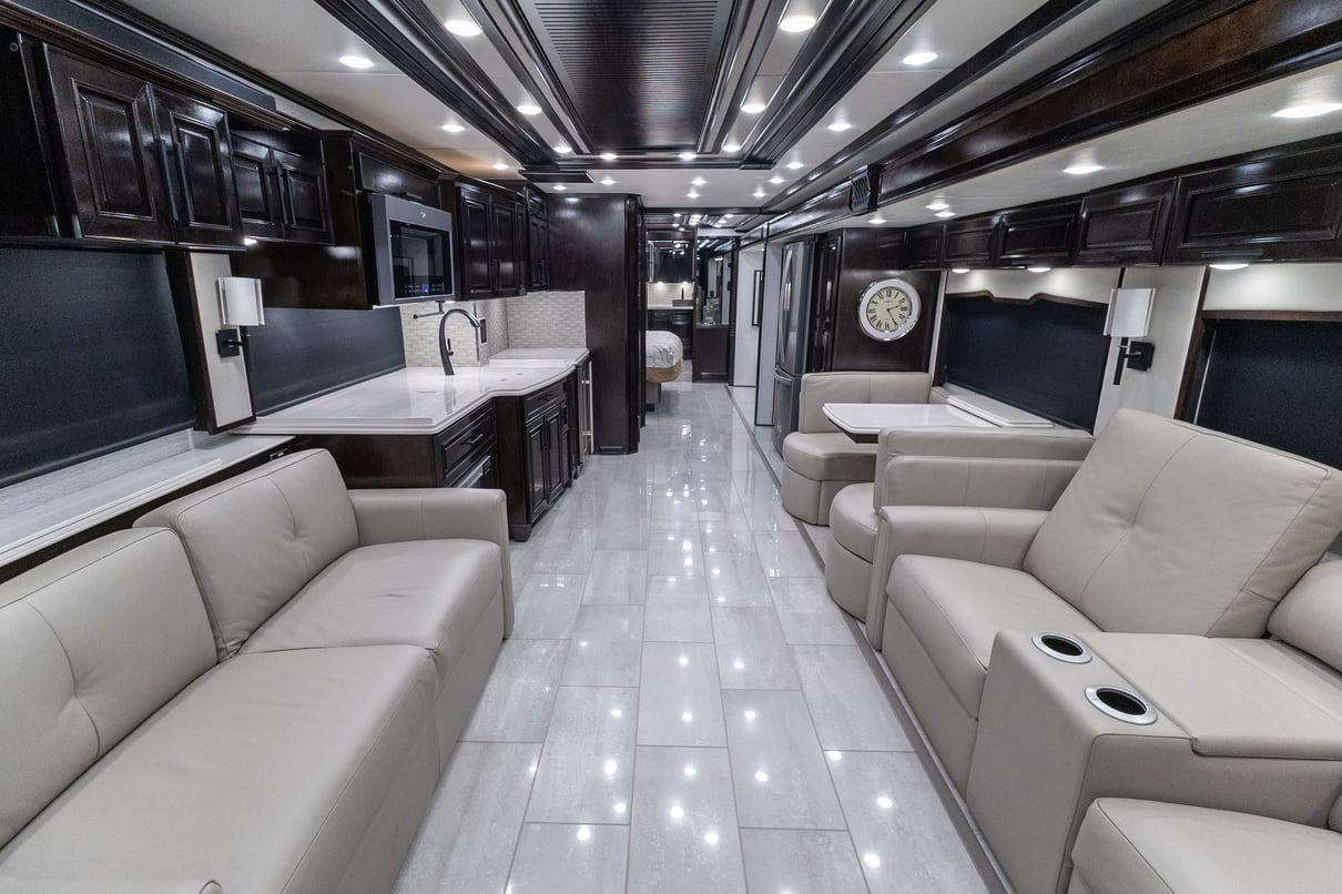2025 Newmar London Aire 4595 gallery image-14