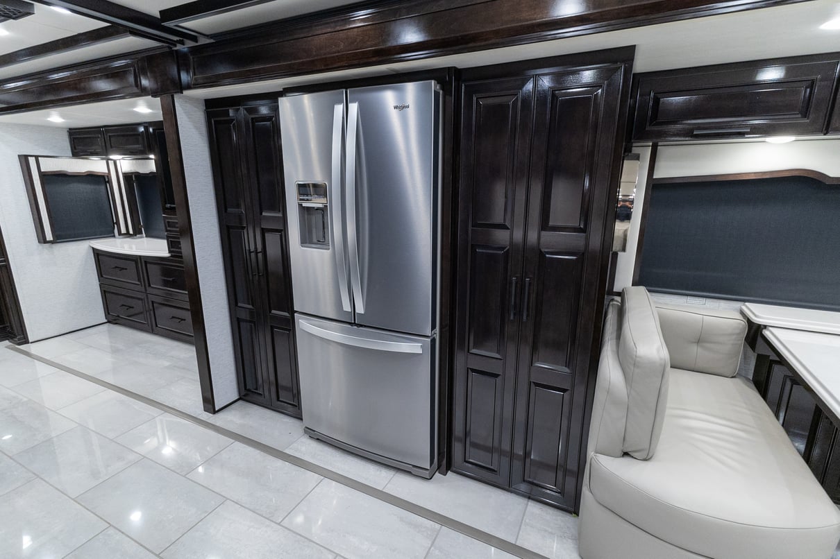 2025 Newmar London Aire 4595 gallery image-17