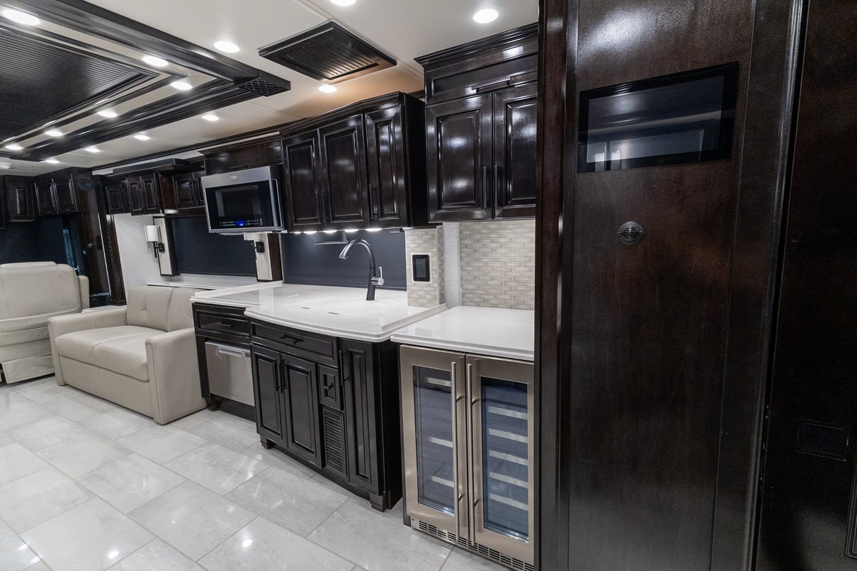 2025 Newmar London Aire 4595 gallery image-21