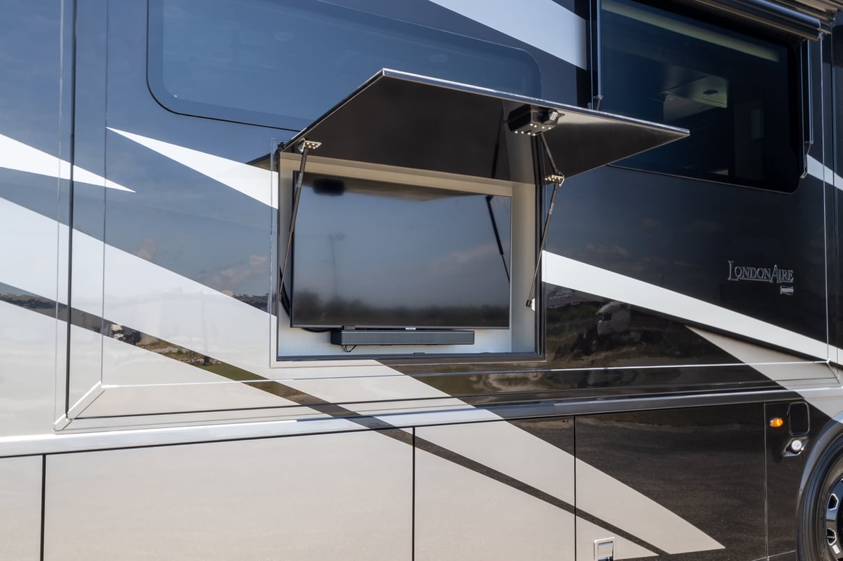 2025 Newmar London Aire 4595 gallery image-41