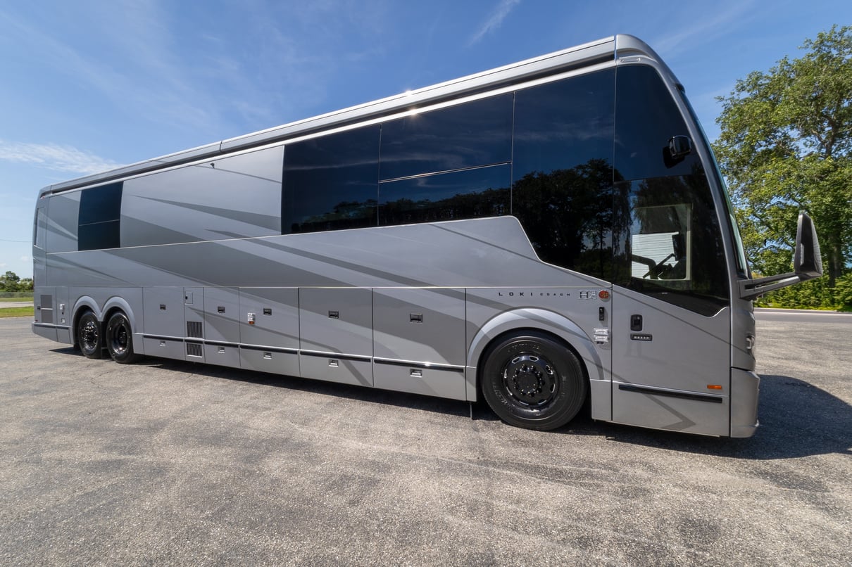 2027 Prevost Loki H3 45 gallery image-2
