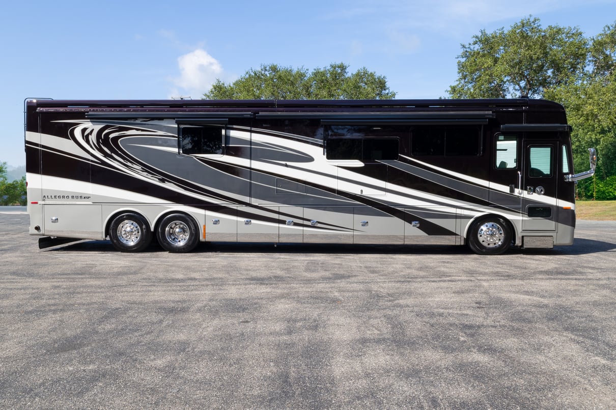 2022 Tiffin Allegro Bus 45 OPP gallery image-3