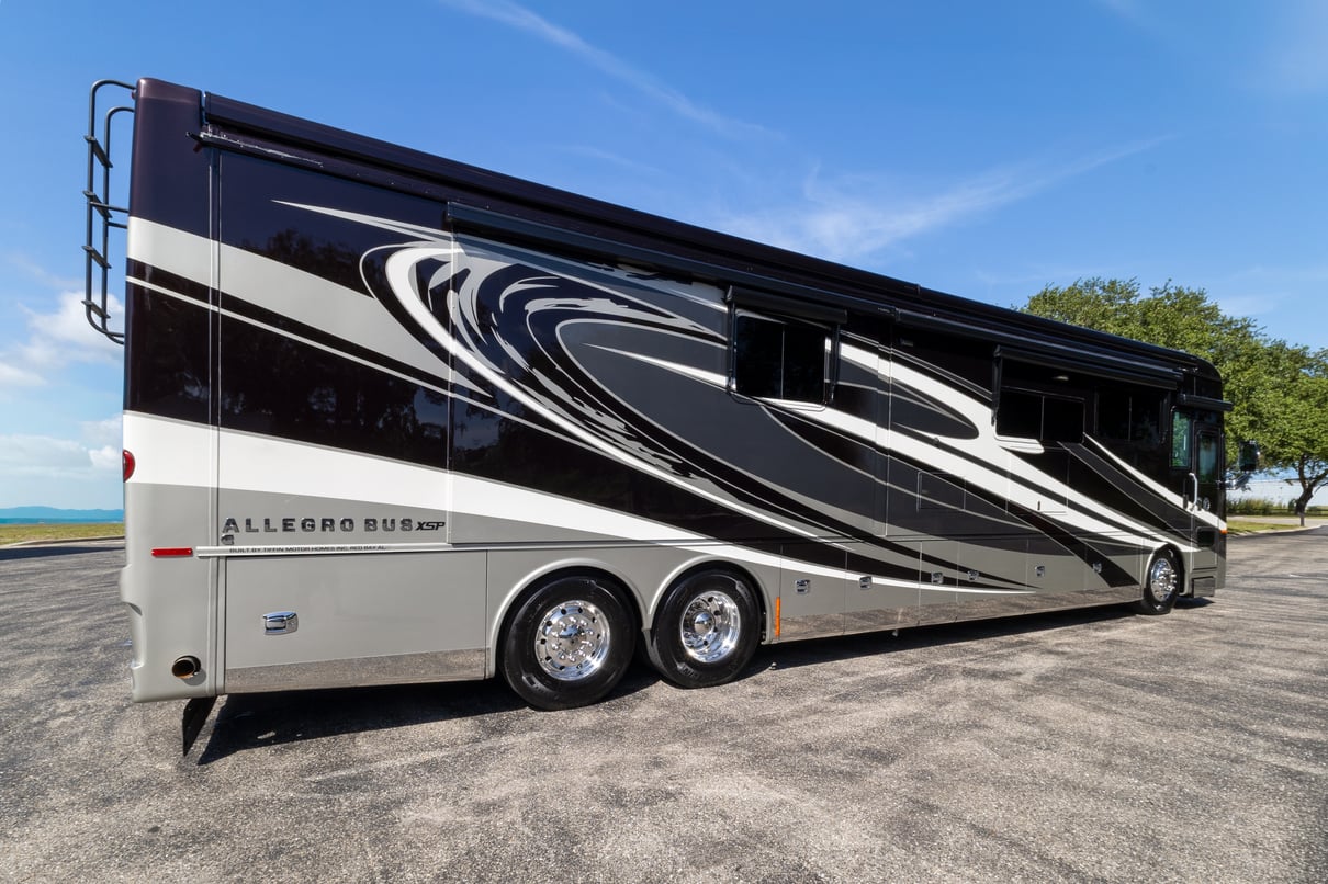 2022 Tiffin Allegro Bus 45 OPP gallery image-4