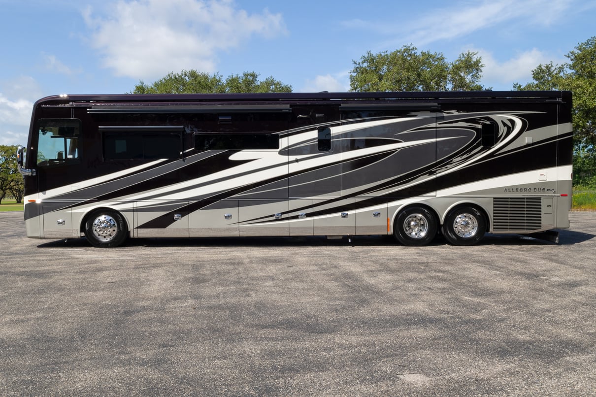 2022 Tiffin Allegro Bus 45 OPP gallery image-9