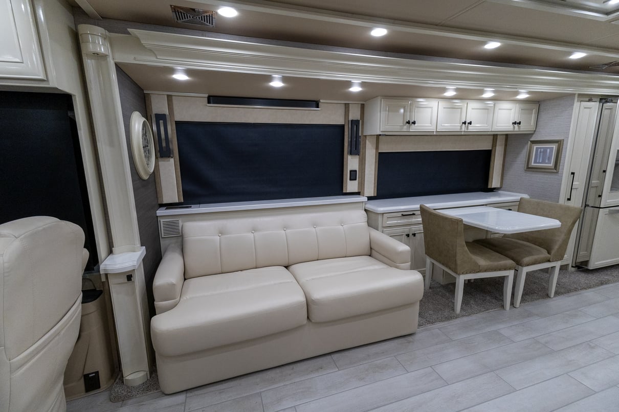 2022 Tiffin Allegro Bus 45 OPP gallery image-15