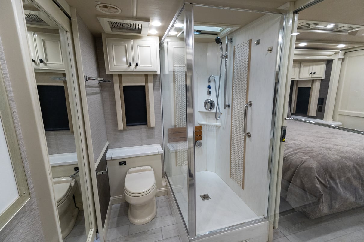 2022 Tiffin Allegro Bus 45 OPP gallery image-30