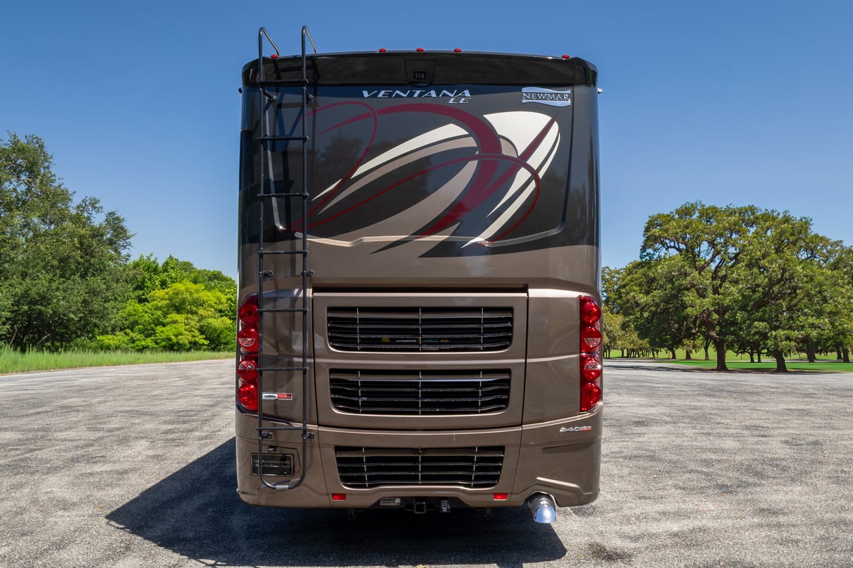 2019 Newmar Ventana LE 3412 gallery image-6