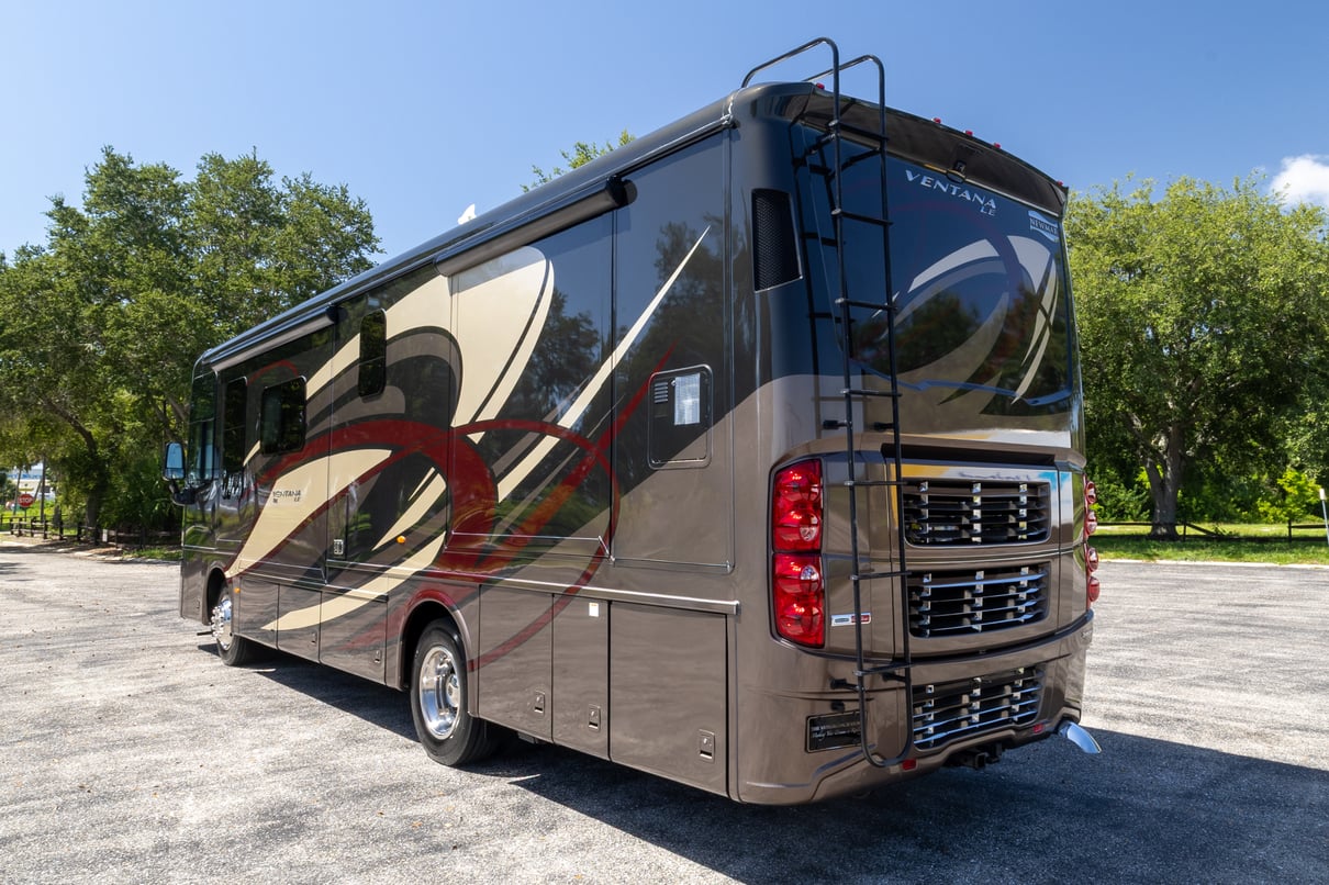 2019 Newmar Ventana LE 3412 gallery image-7