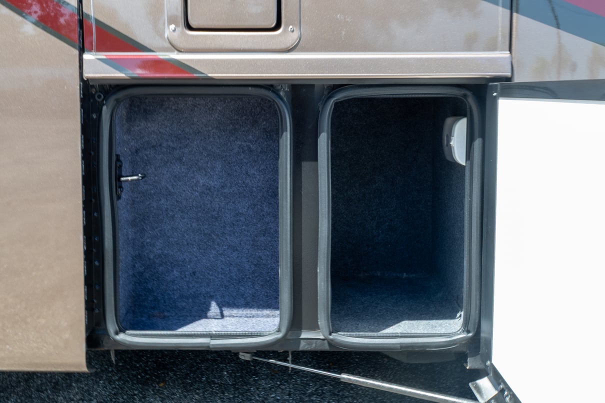 2019 Newmar Ventana LE 3412 gallery image-33