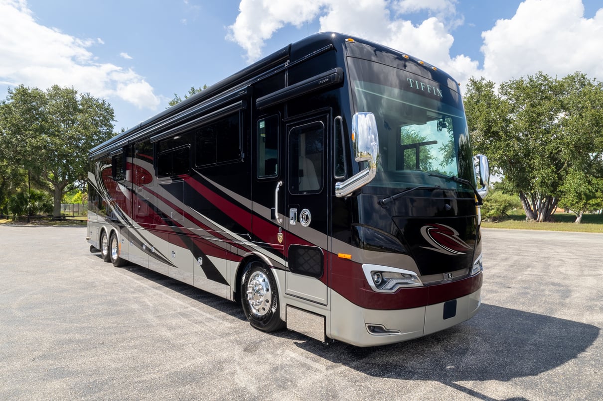 2023 Tiffin Allegro Bus 45 OPP gallery image-1