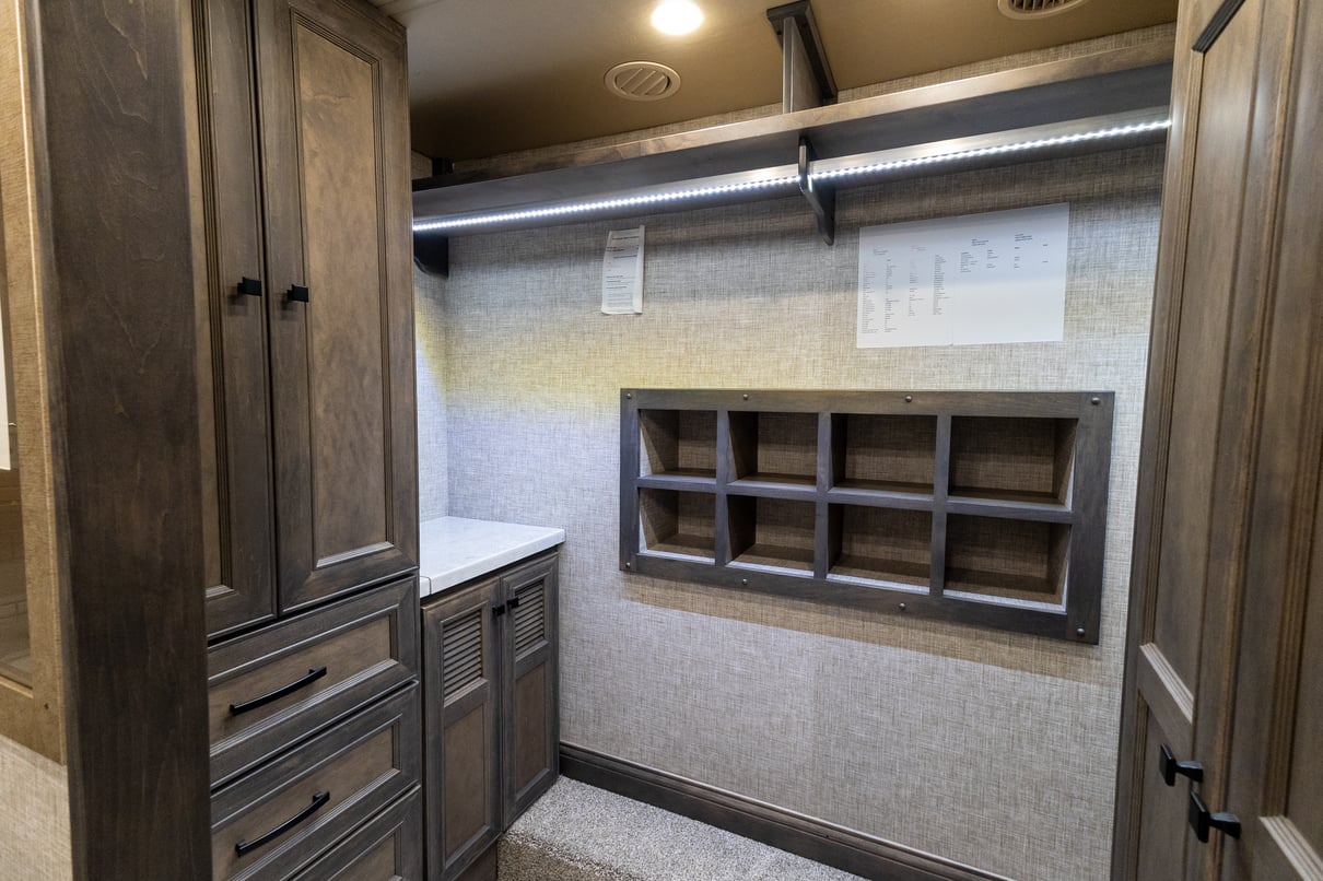 2023 Tiffin Allegro Bus 45 OPP gallery image-32