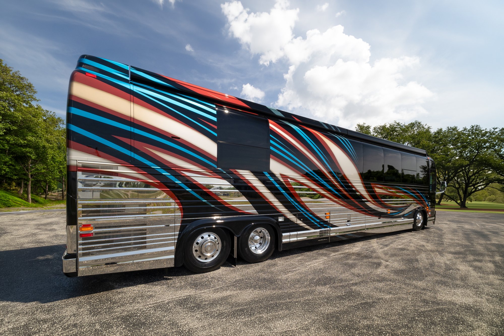 2019 Prevost Marathon X3 45
