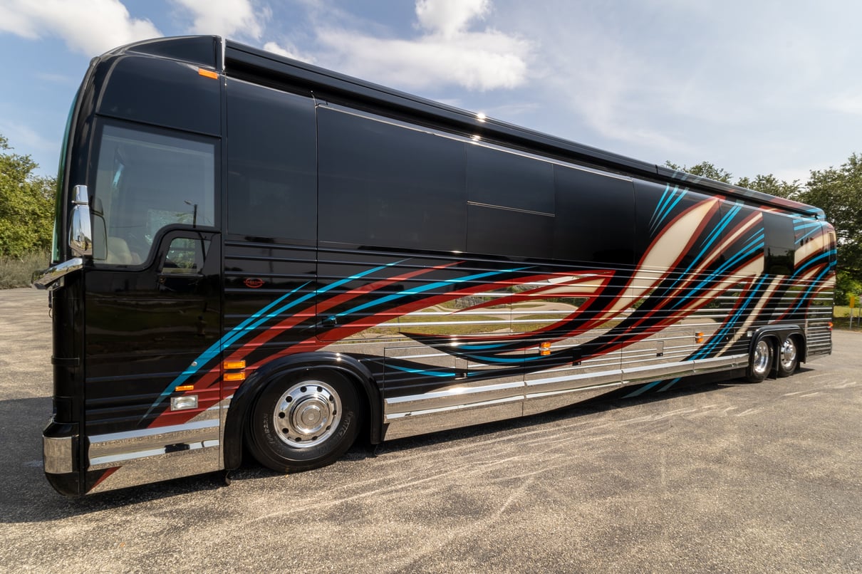 2019 Prevost Marathon X3 45 gallery image-10