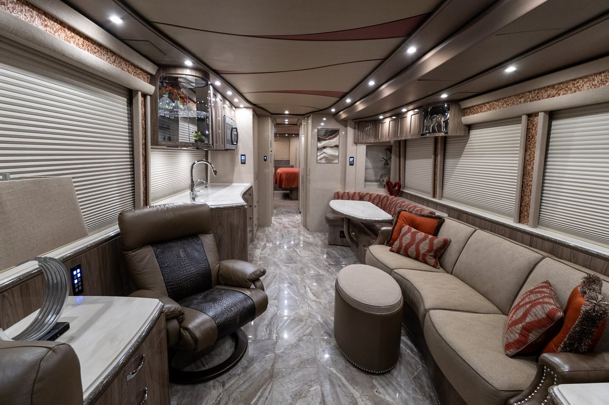 2019 Prevost Marathon X3 45 gallery image-14