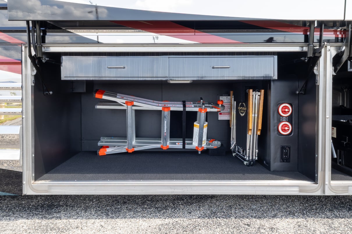 2019 Prevost Marathon X3 45 gallery image-35
