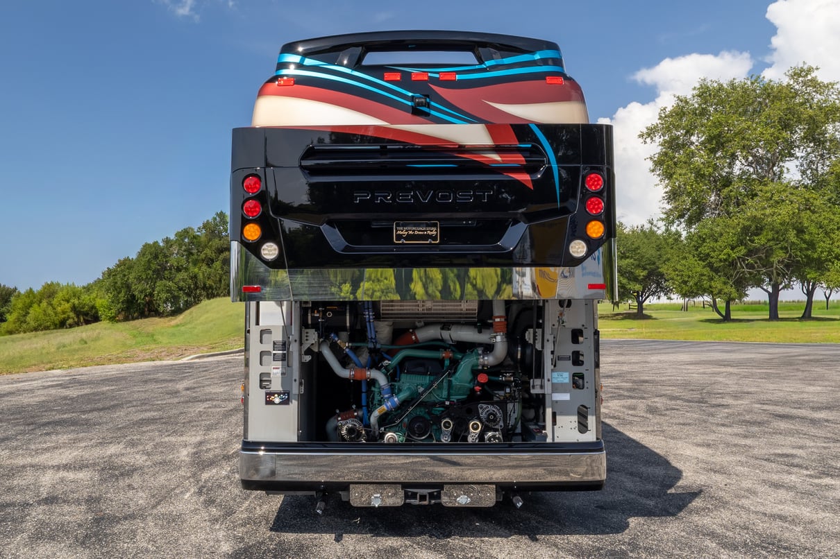 2019 Prevost Marathon X3 45 gallery image-41