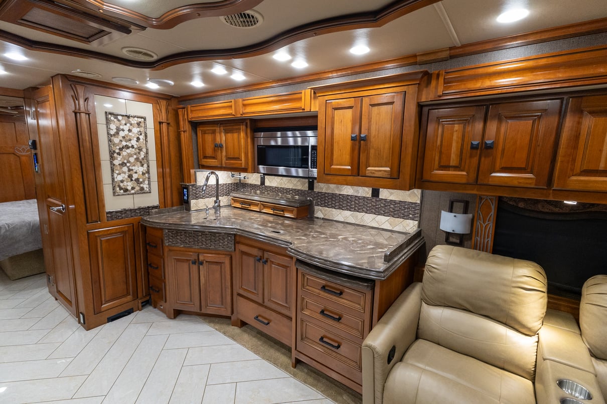 2016 Tiffin Allegro Bus 45 OP gallery image-16
