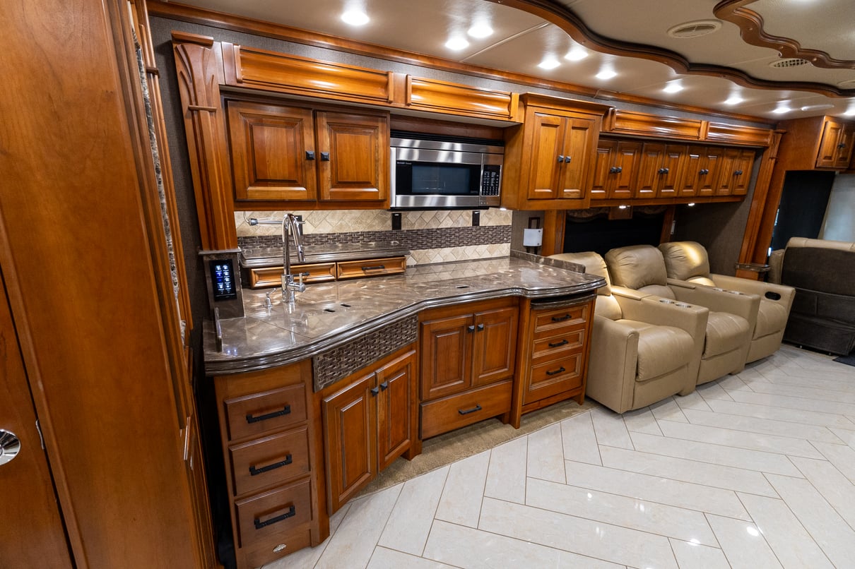 2016 Tiffin Allegro Bus 45 OP gallery image-18