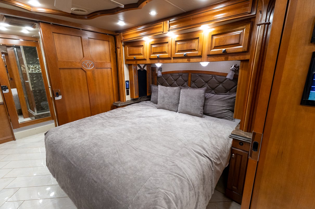 2016 Tiffin Allegro Bus 45 OP gallery image-25