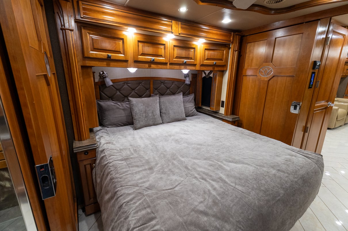 2016 Tiffin Allegro Bus 45 OP gallery image-27