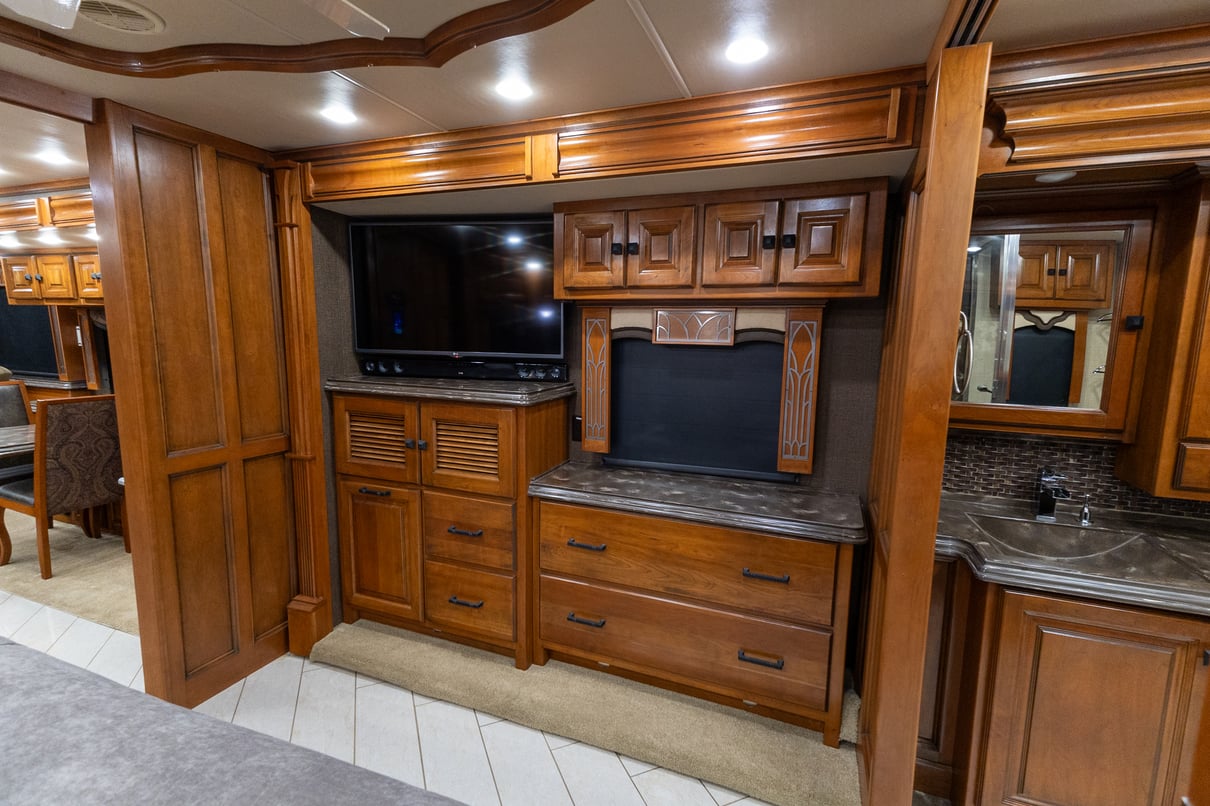 2016 Tiffin Allegro Bus 45 OP gallery image-28