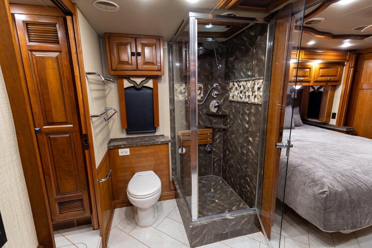 2016 Tiffin Allegro Bus 45 OP gallery image-30