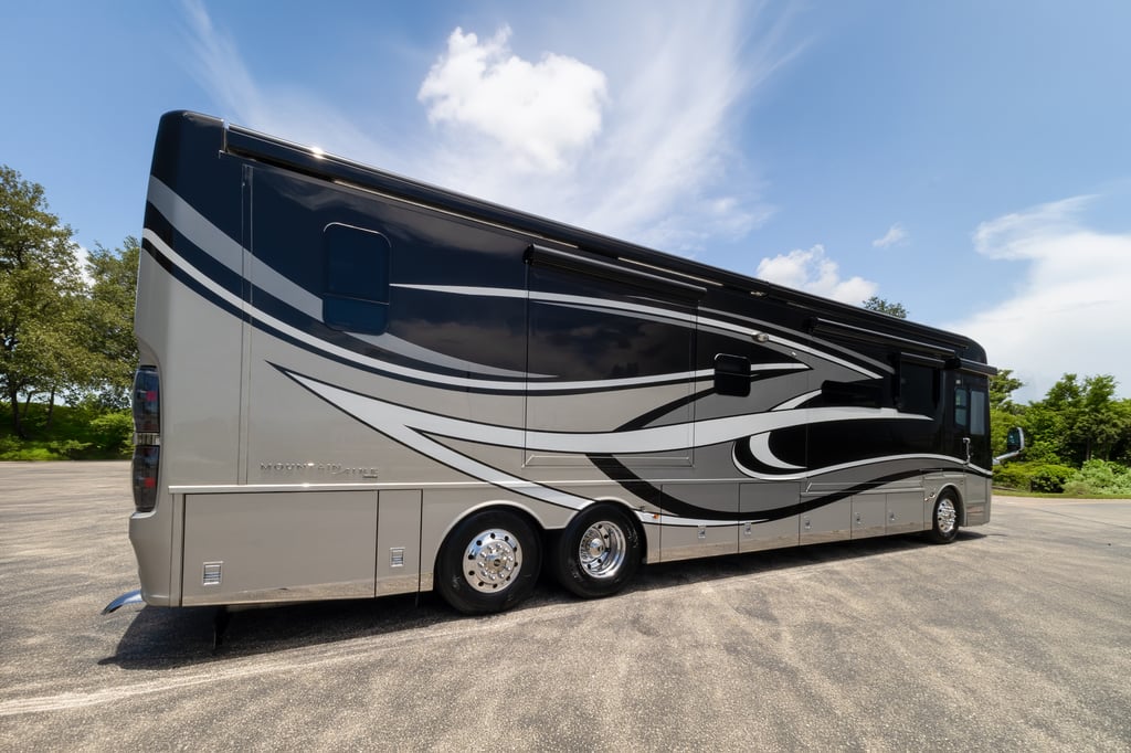 2019 Newmar Mountain Aire 4534