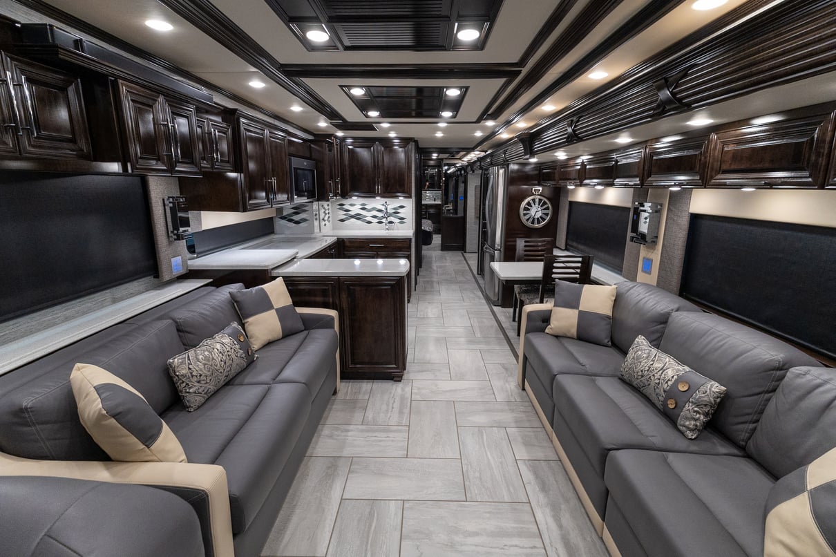 2019 Newmar Mountain Aire 4534 gallery image-14
