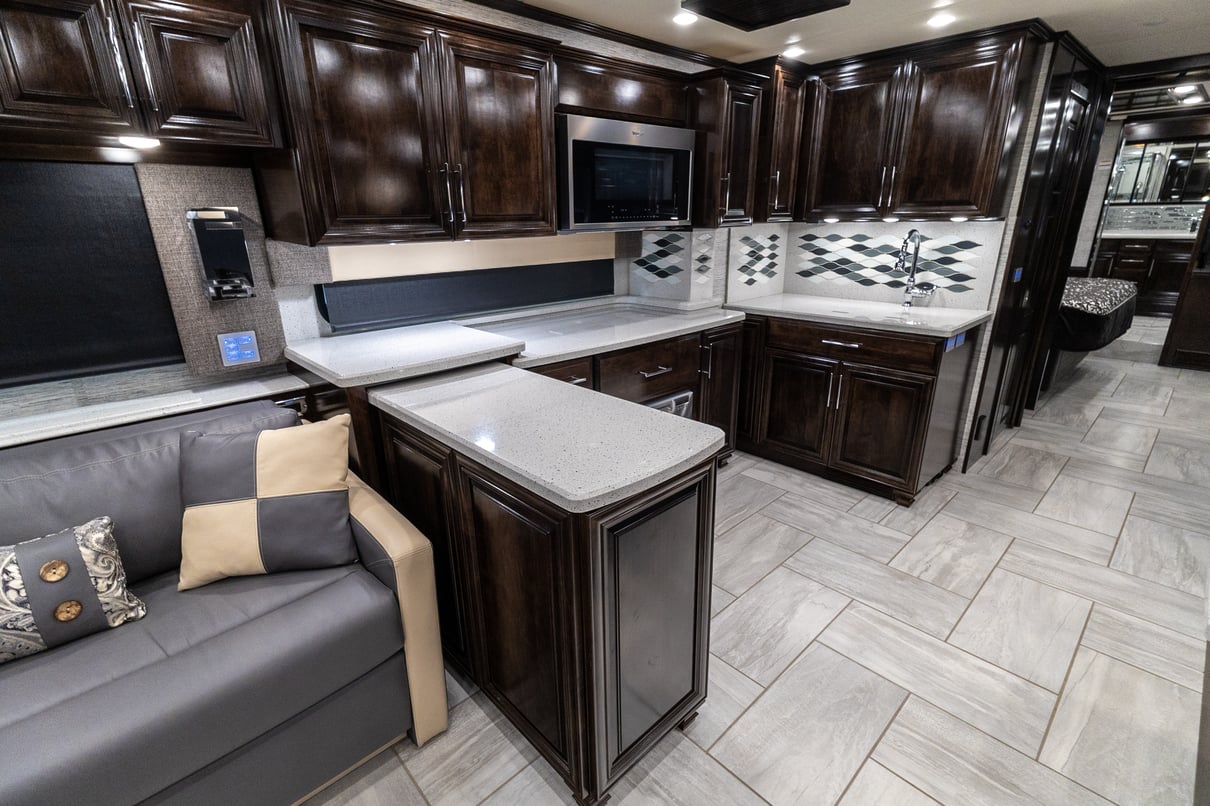 2019 Newmar Mountain Aire 4534 gallery image-19