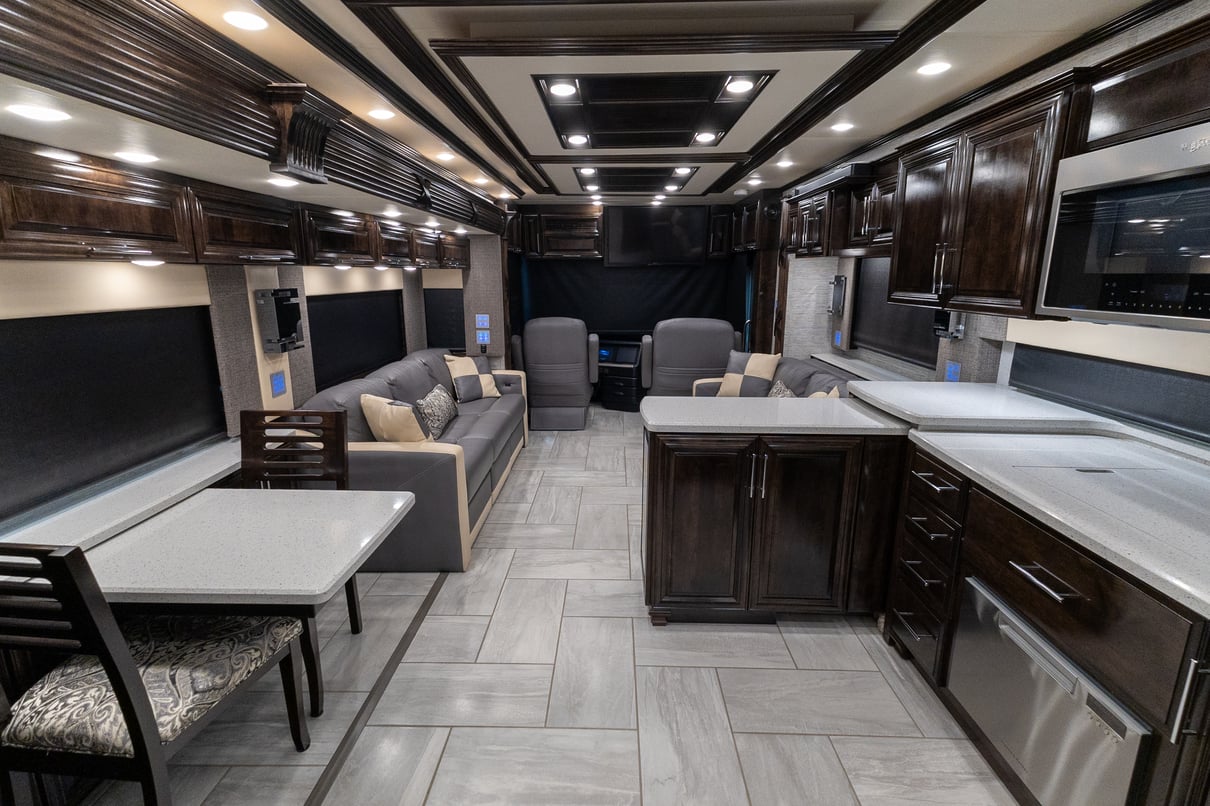 2019 Newmar Mountain Aire 4534 gallery image-22
