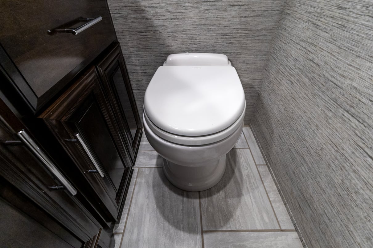 2019 Newmar Mountain Aire 4534 gallery image-24