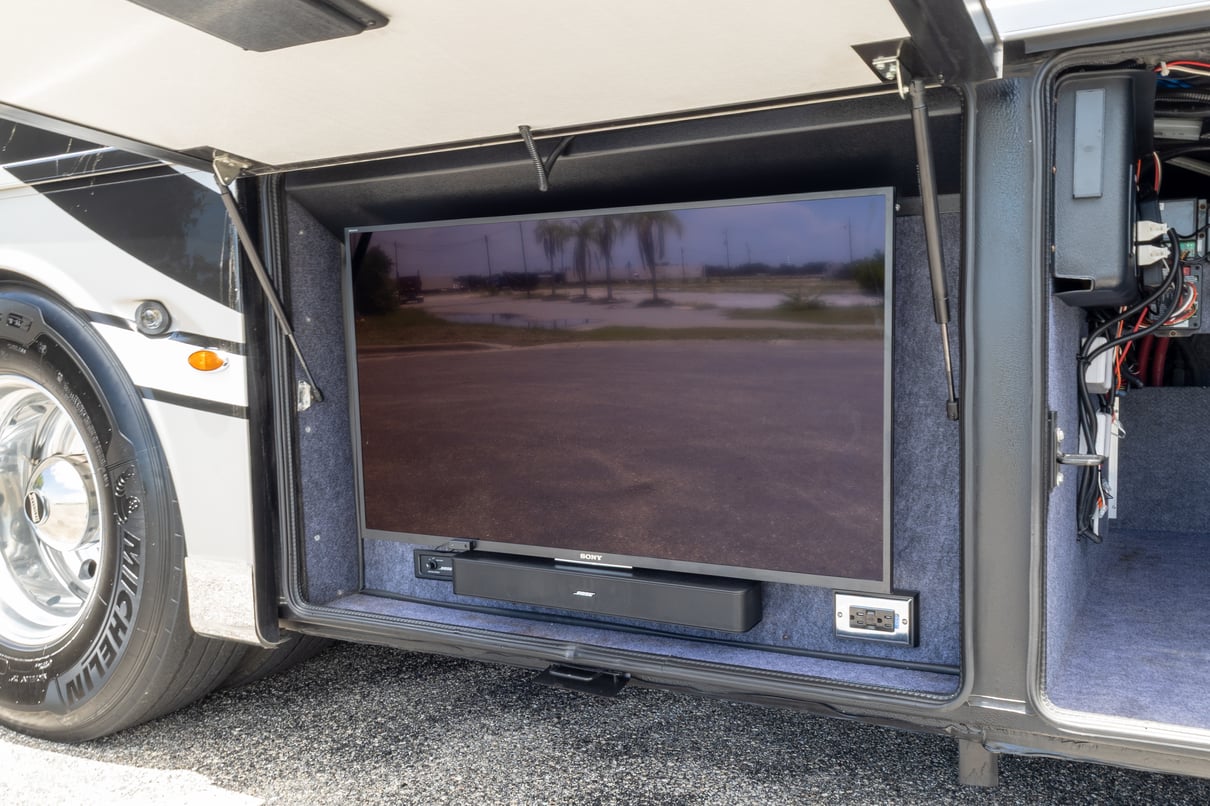 2019 Newmar Mountain Aire 4534 gallery image-38