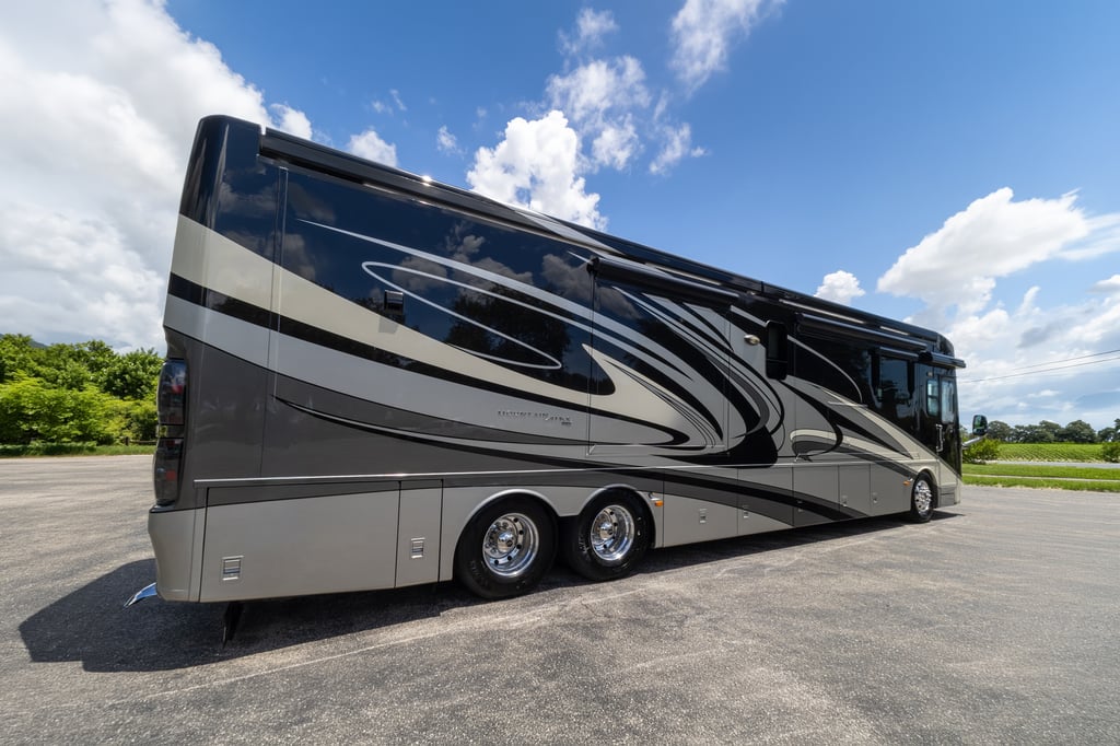 2015 Newmar Mountain Aire 4553
