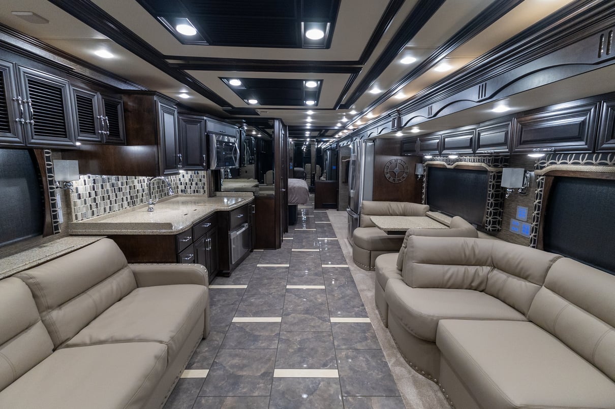 2015 Newmar Mountain Aire 4553 gallery image-14