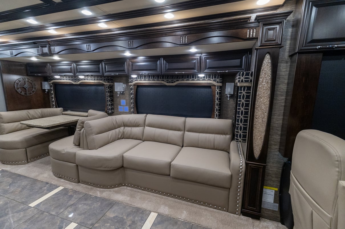 2015 Newmar Mountain Aire 4553 gallery image-15
