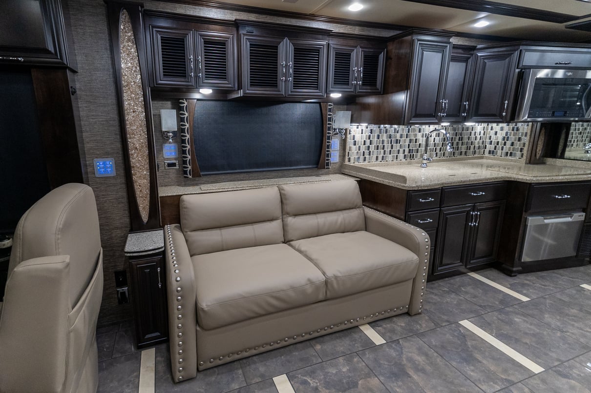 2015 Newmar Mountain Aire 4553 gallery image-17